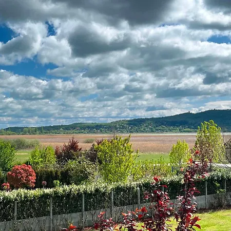 Elizabet Hébergement de vacances Orvenyes